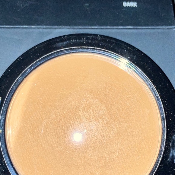 x1 MAC DARK SKINFINISH MINERALIZE SKINFINISH BRAND NEW BOXED - Picture 8 of 12